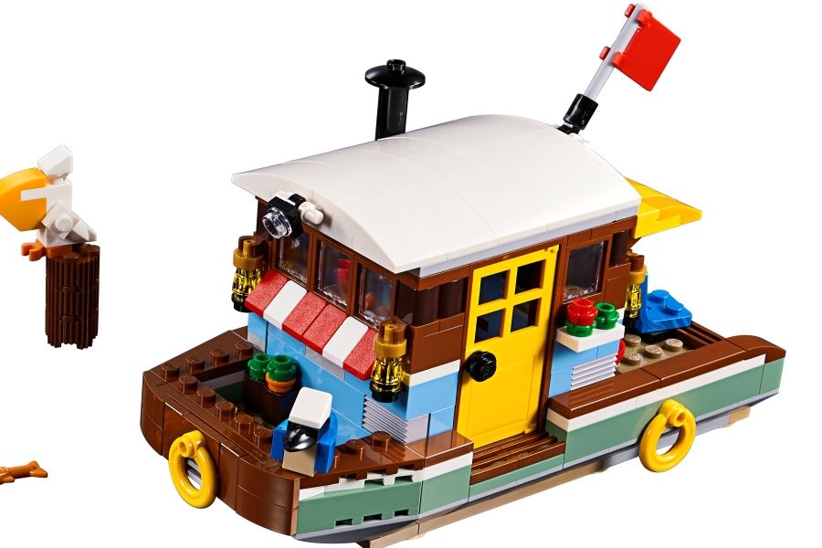 LEGO Riverside Houseboat | Houseboat Magazine