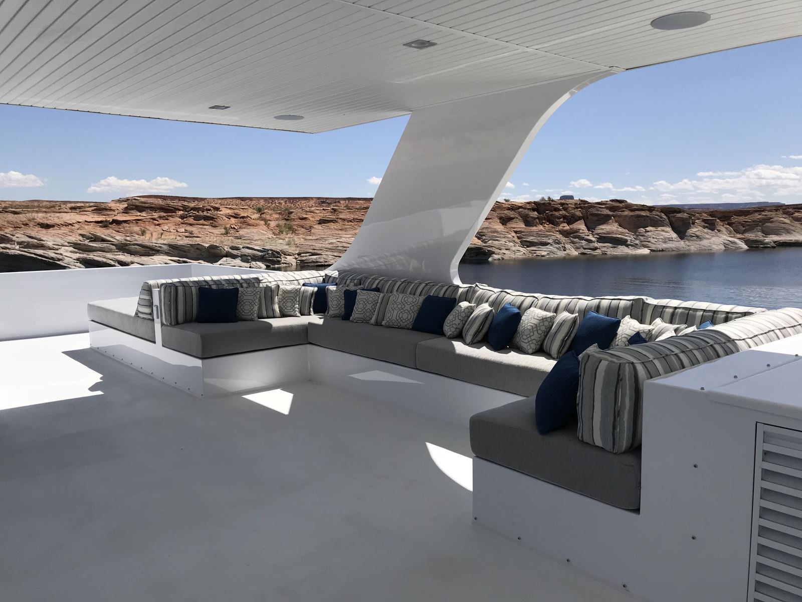 The Best Getaway Family Fun On Lake Powell Houseboat Mag